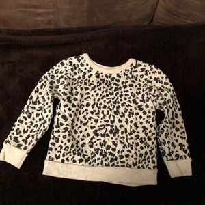 Girls cheetah sweat shirt
